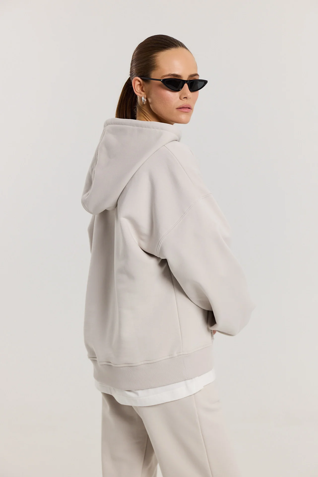 Bluza Boyfriend Hoodie almond milk - Image 16