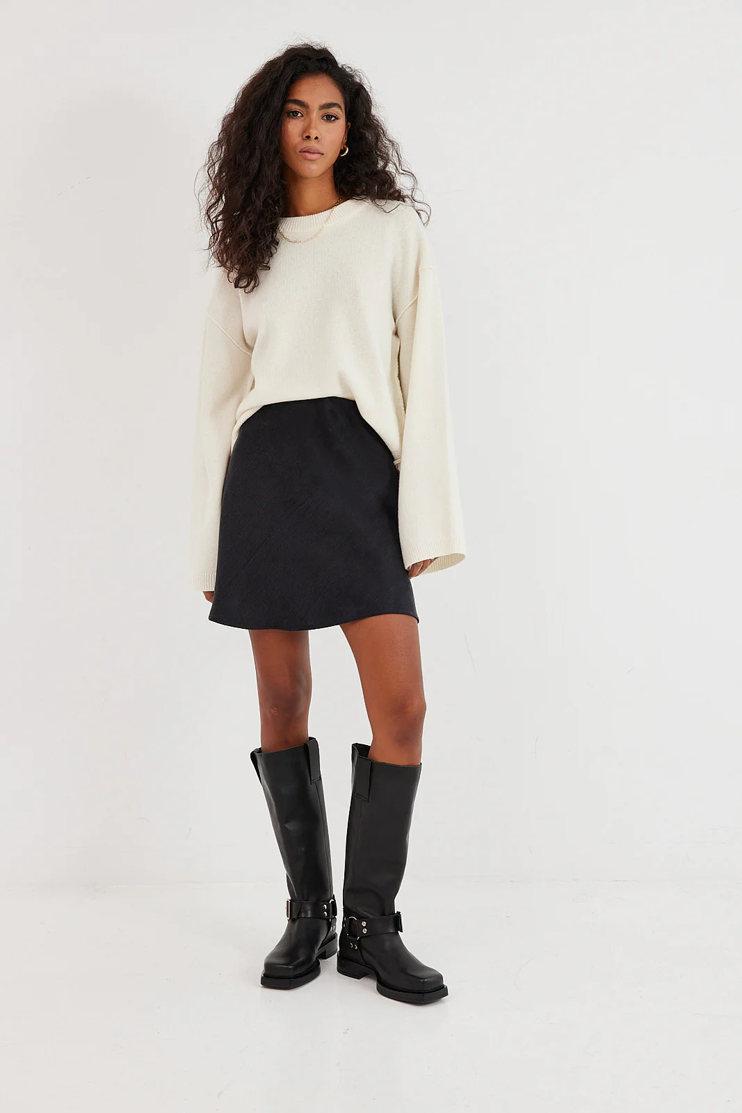 Spódnica Petra short jet black - Image 5