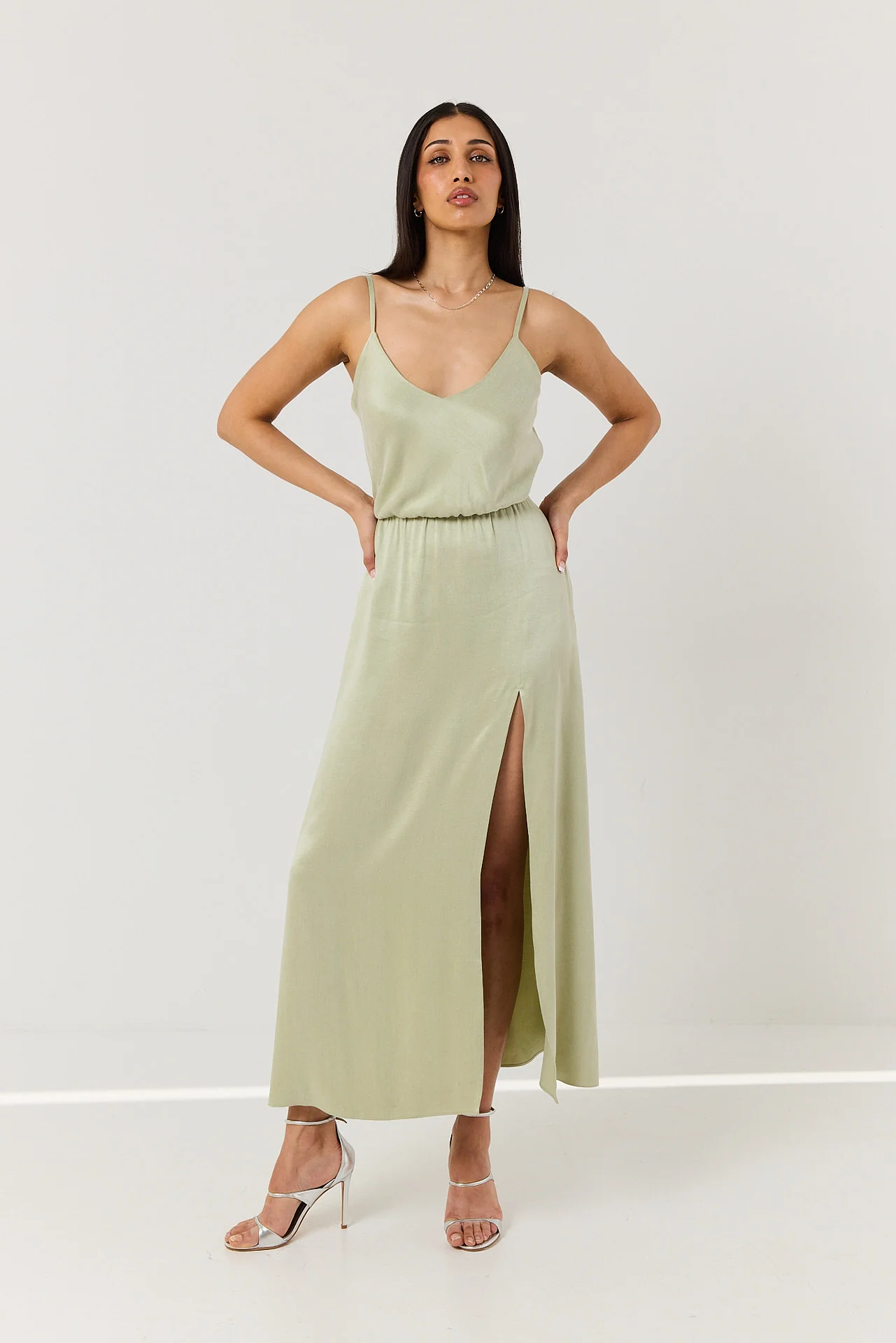 Sukienka Cameron pale green - Image 8