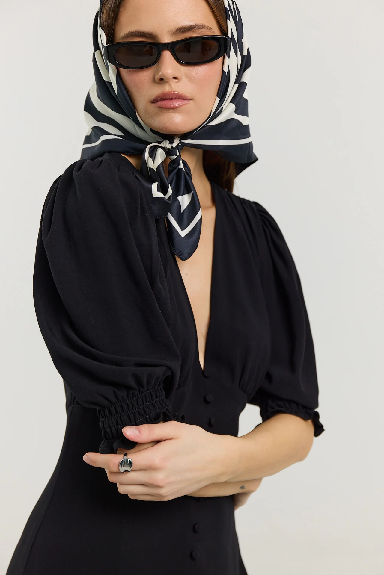 Sukienka Frida black - Image 8