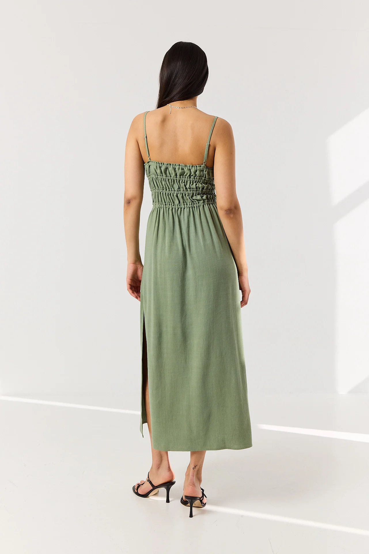 Sukienka Sienna smoky green - Image 3