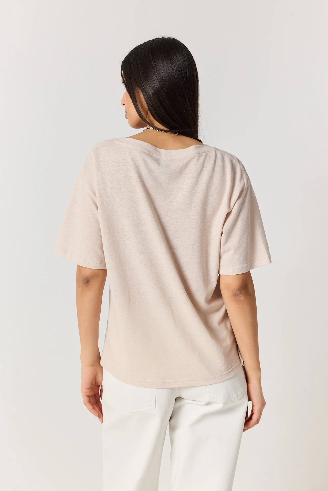 T-shirt V linen beige - Image 6